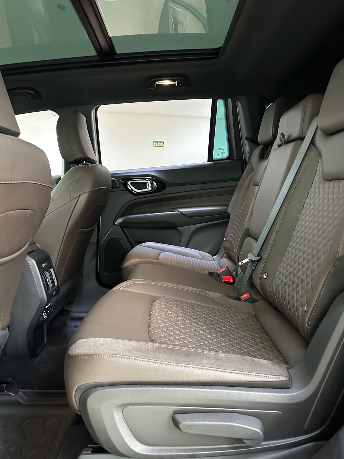 Foto 13 de Jeep Commander