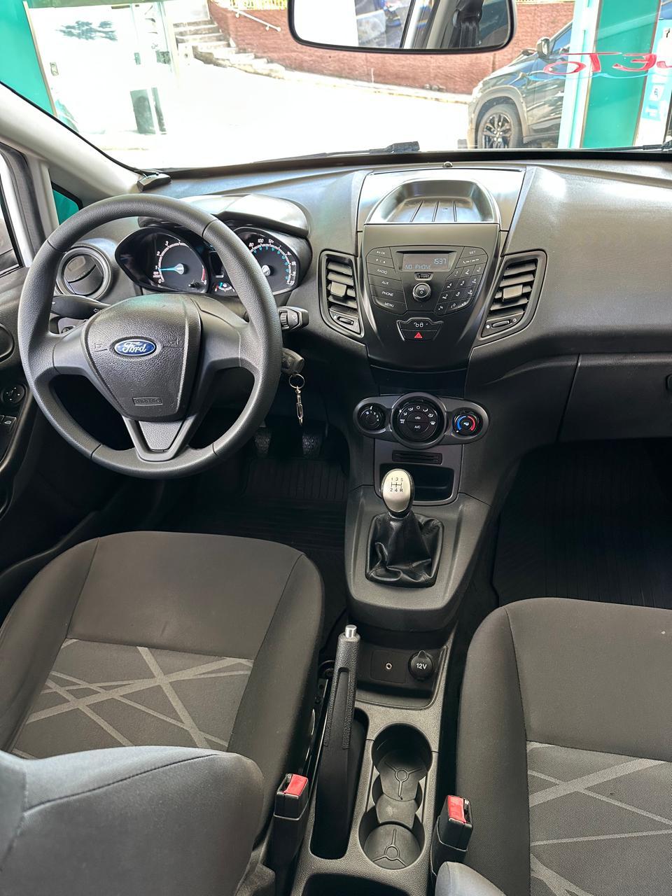 Foto 8 de Ford Fiesta