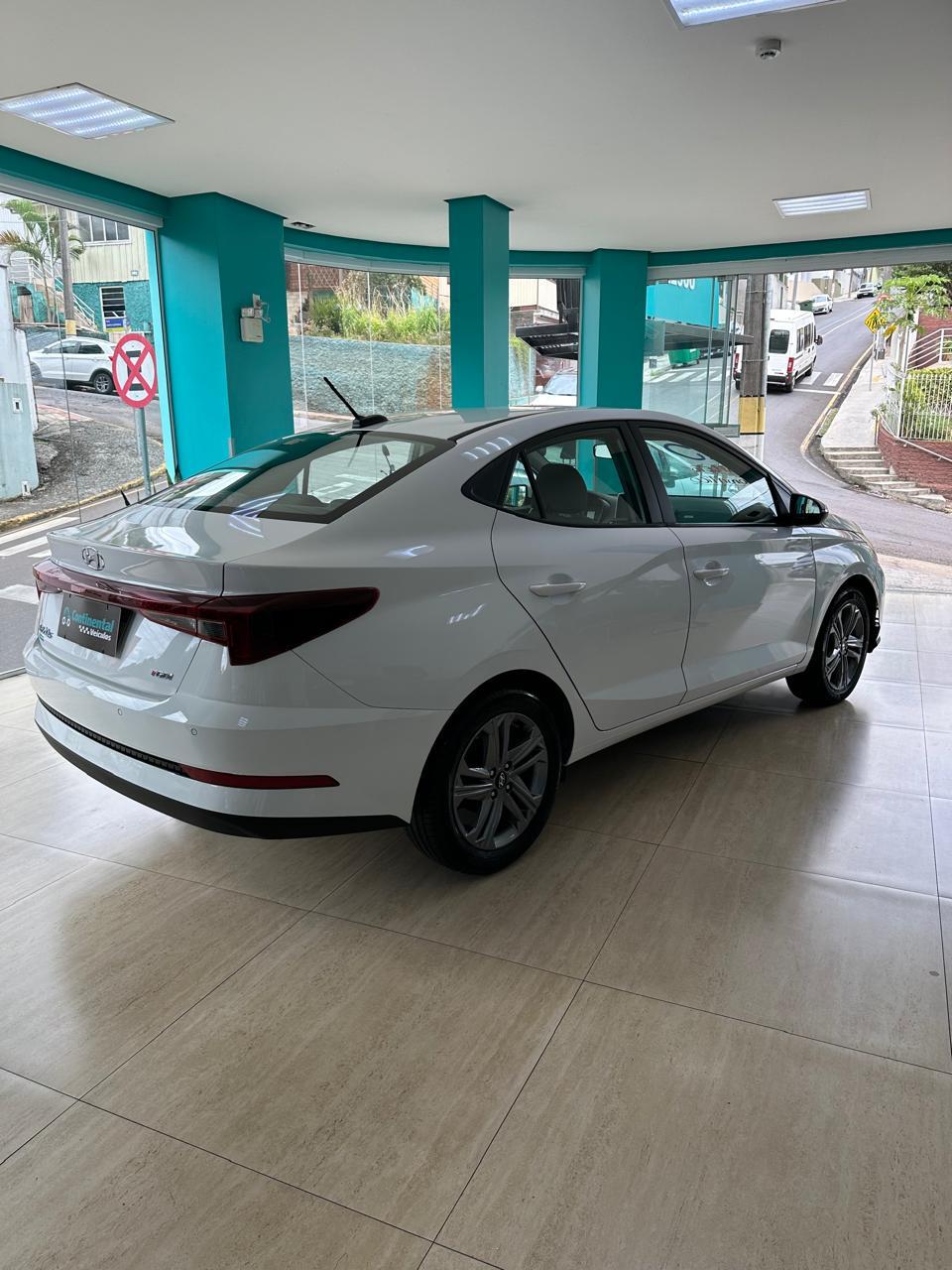 Foto 5 de HYUNDAI HB20S