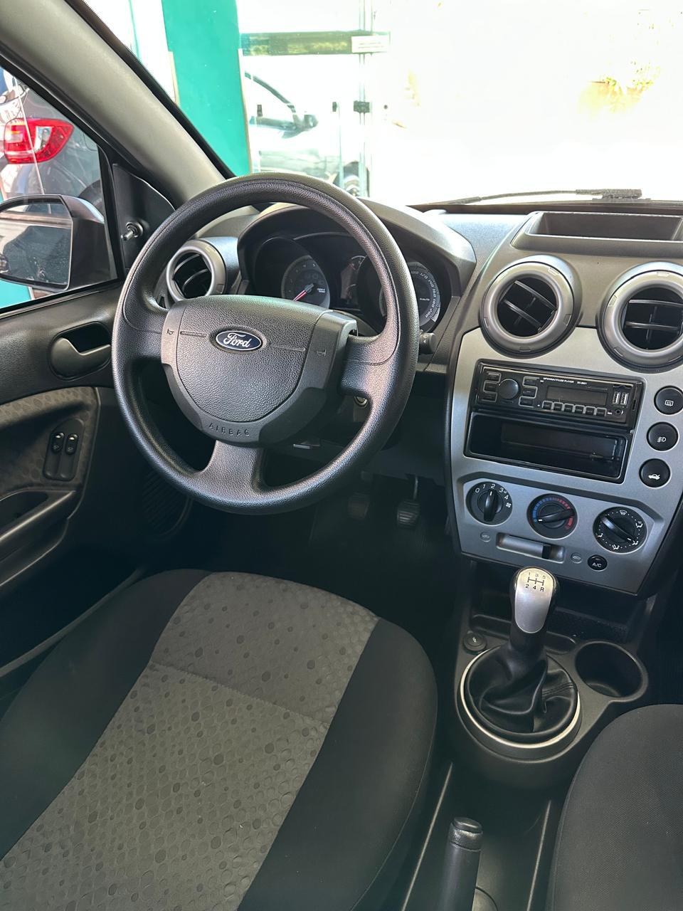 Foto 7 de Ford Fiesta